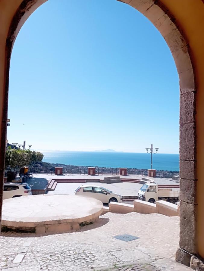Apartamento Casa Ines Maranola Exterior foto