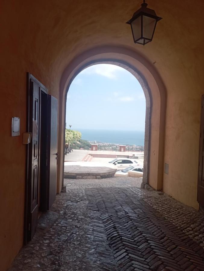 Apartamento Casa Ines Maranola Exterior foto